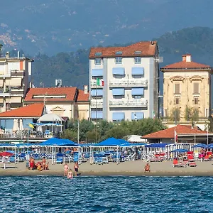 hotel-lungomare-lido-di-camaiore.it-tuscanyhotel.com/